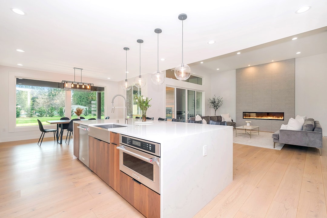 Bright modern kitchen for WillPlay cleaning service demo